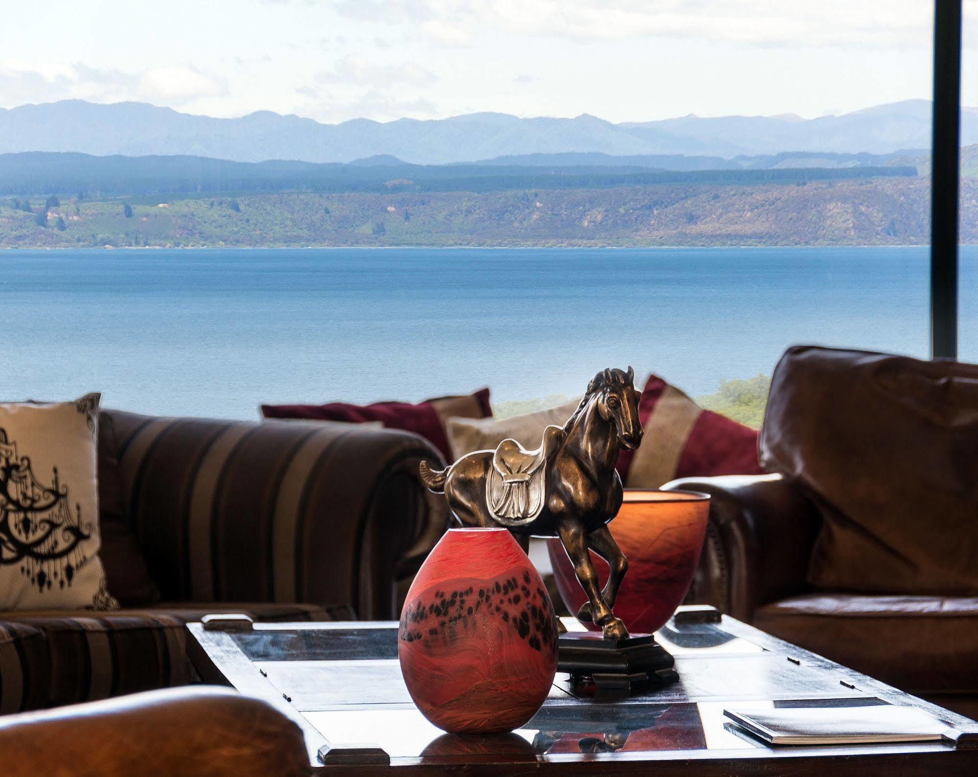 The Flying Trout Boutique Lodge Taupo Dış mekan fotoğraf